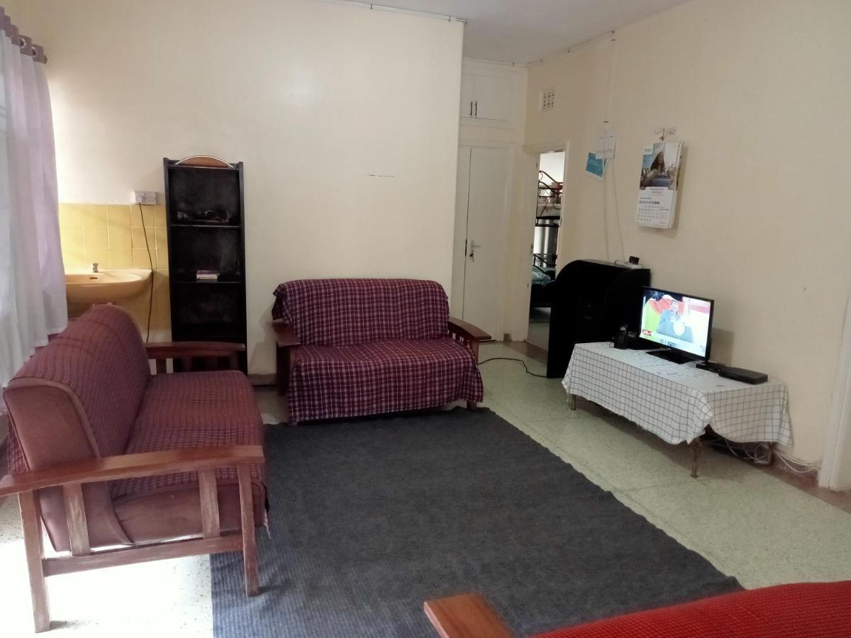Hostel Pinkroses Gardens *