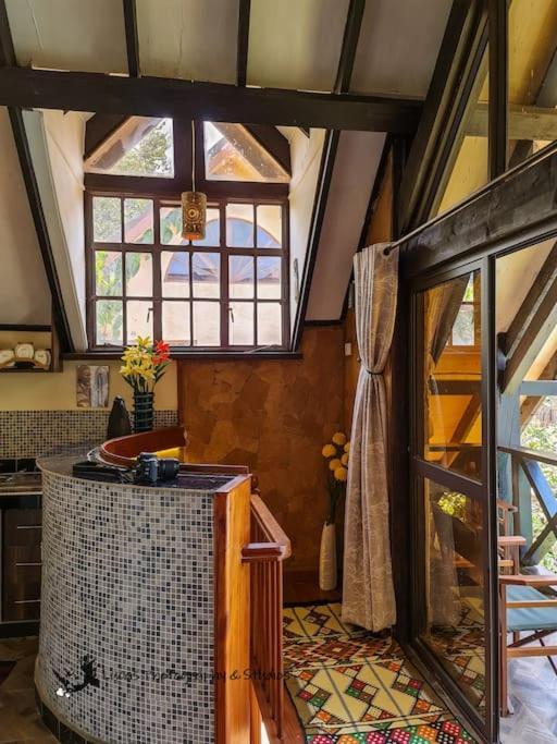 Chalet The Annex At 64 : Cozy, Rustic Cottage/treehouse Nairobi