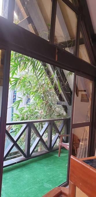 The Annex At 64 : Cozy, Rustic Cottage/treehouse * Nairobi