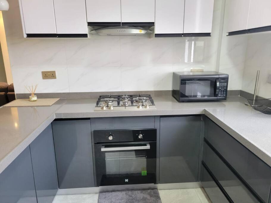 Diamond Apartment *
