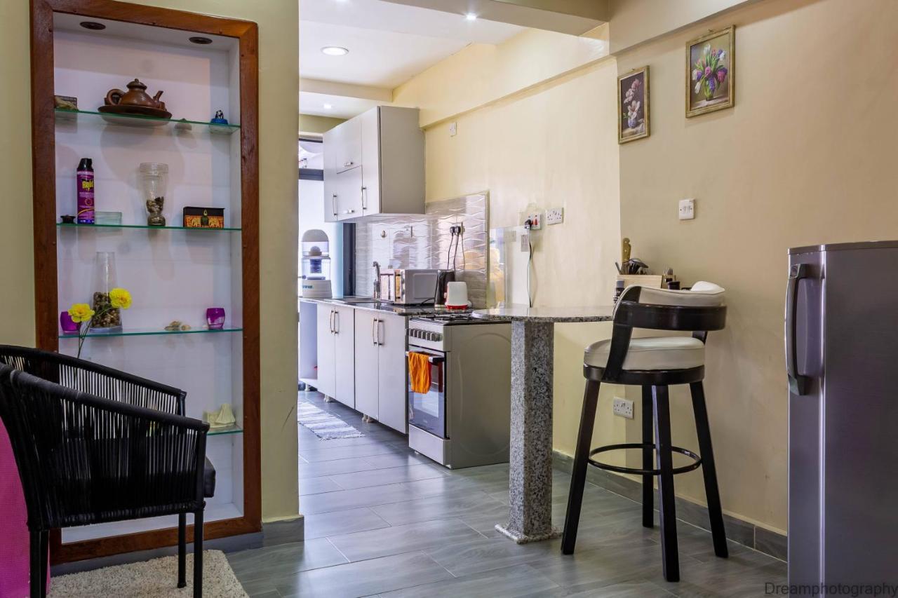 1bedroom Near Yaya, Kilimani, With Washing Machine Apartment