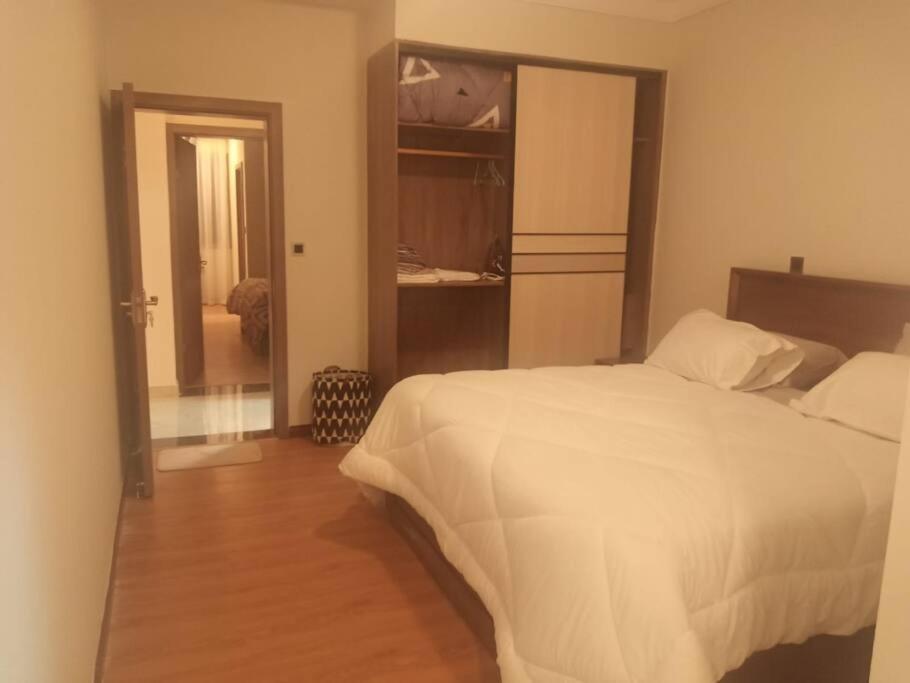 Kilimani Exquisite Furnished 3 Bedroom Apartment *