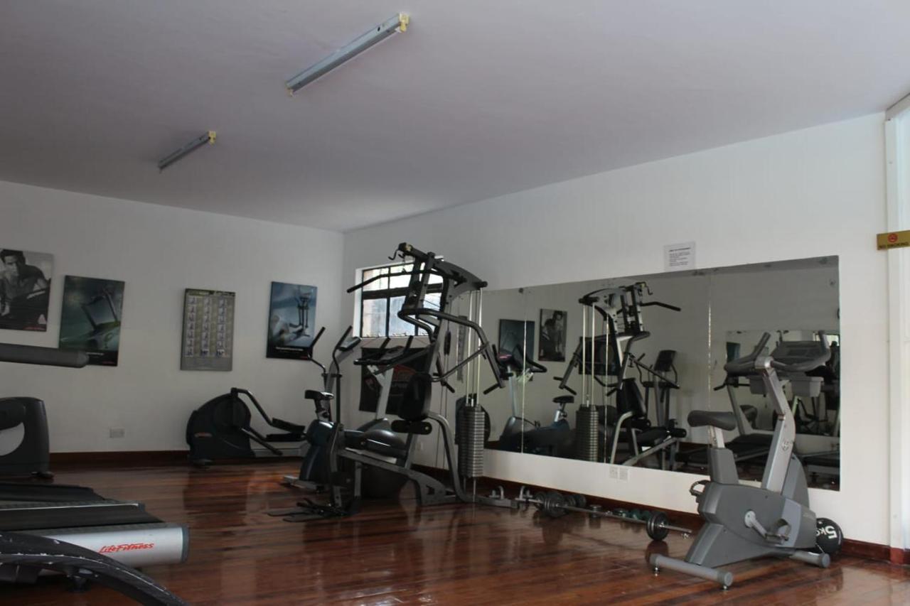 Lantana D6 * Nairobi
