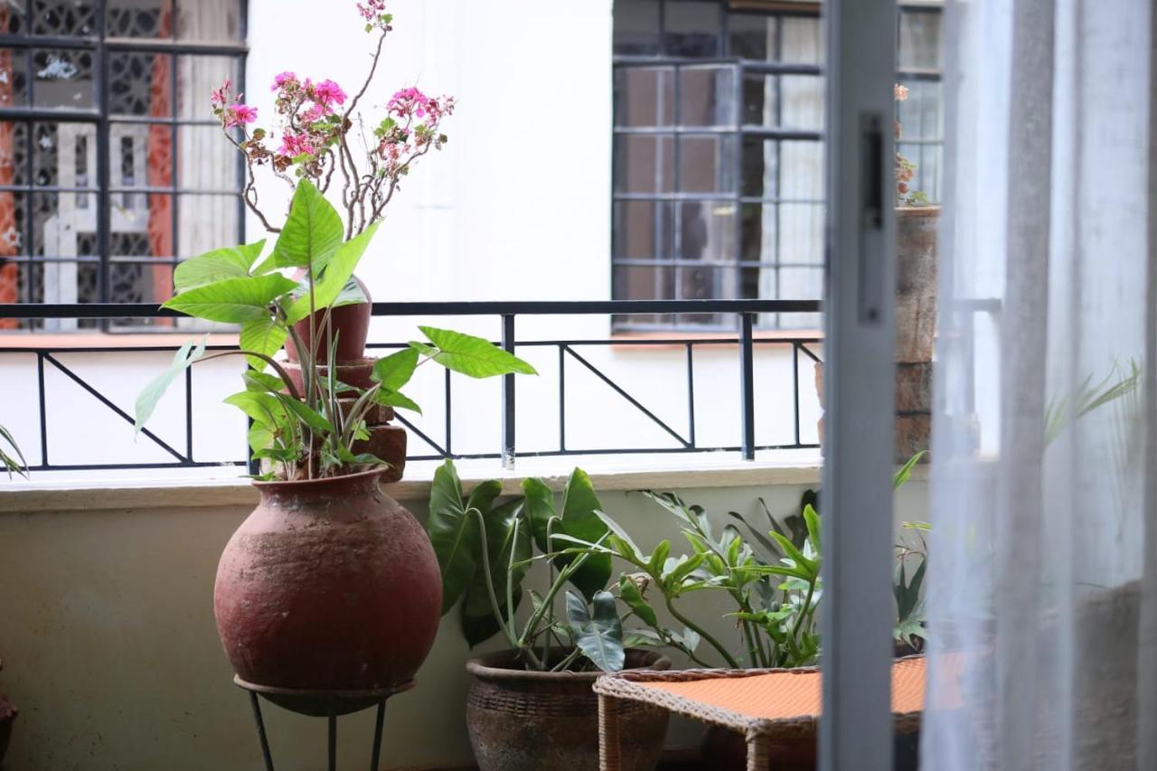 Lantana D6 Apartment