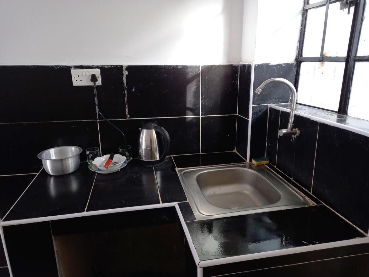 Apartment Inviting 1-bed Iwith Breakfast Nairobi
