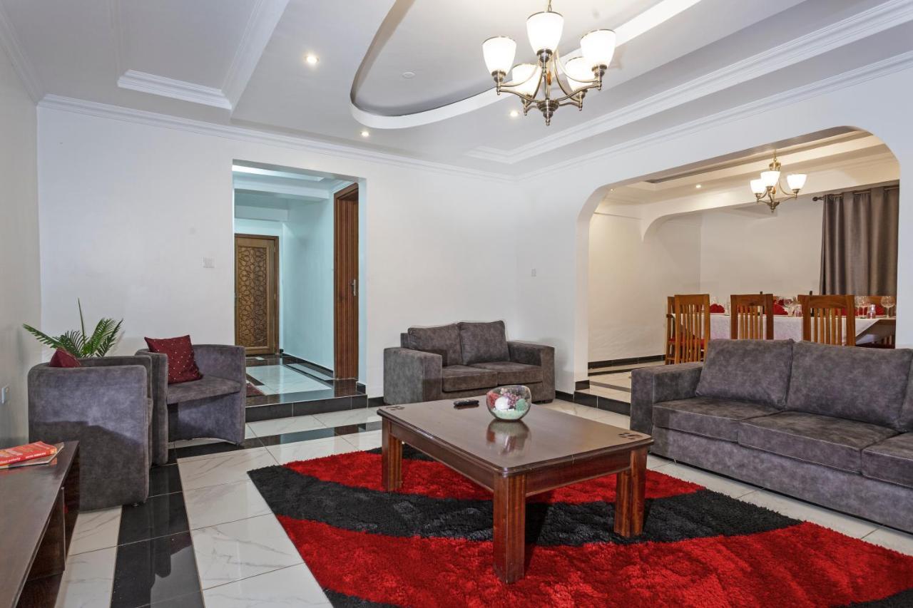 Clemsa House Karen Homestay *