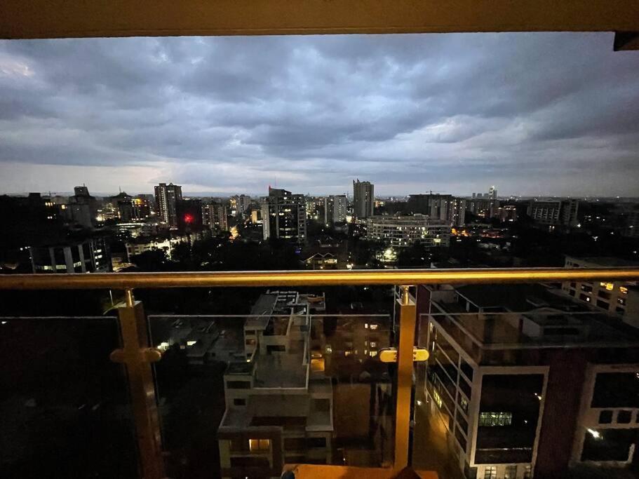 With A View Apartment *
