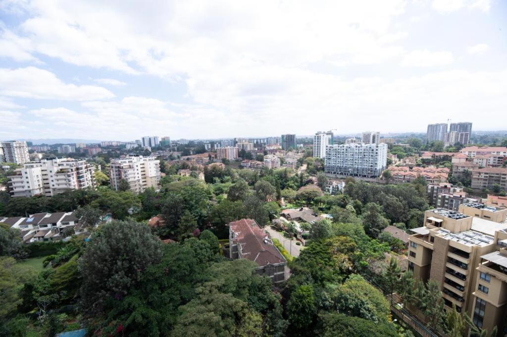 New Luxury Close To State House *