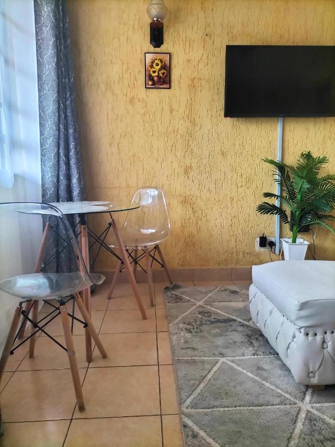 Apartment Johari Westlands School Lane