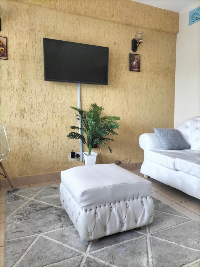 Johari Westlands School Lane Apartment *