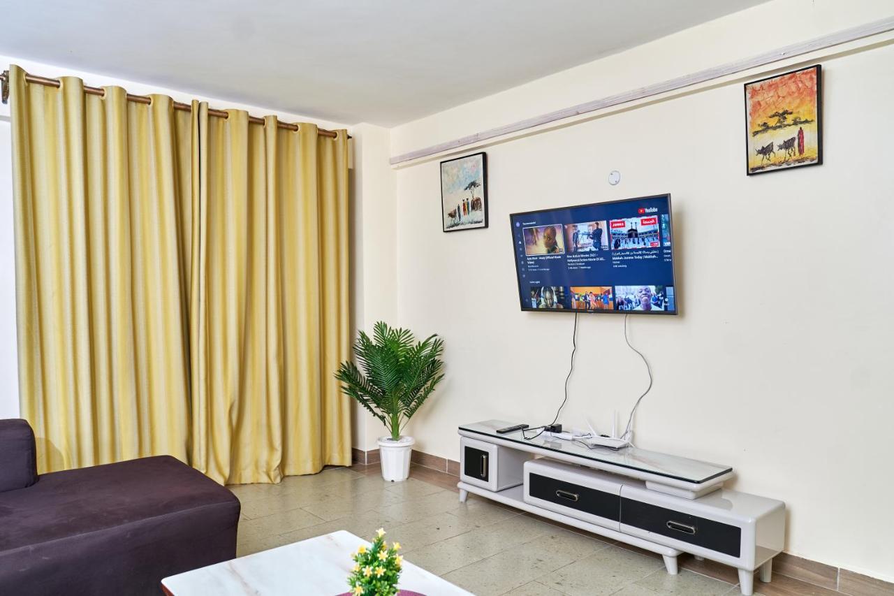 View House At Kianjeku Road Apartment *