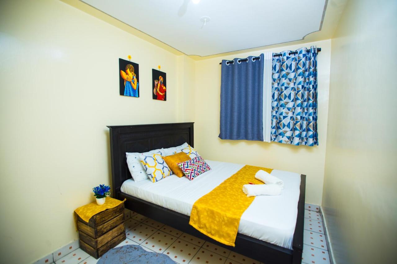 Meridian Court Bed & Breakfast *
