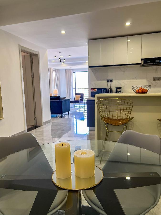 2 Bedroom Furnished In Kilimani, Nairobi, Kenya With A Pooll