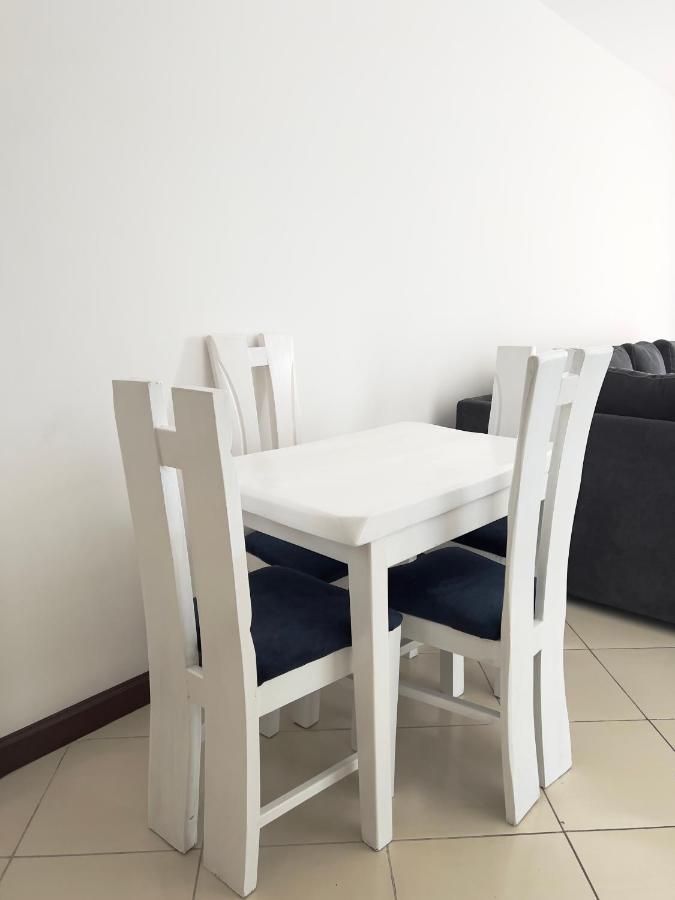 Cozy Crib Luxury 2 Bdrm Apartment *