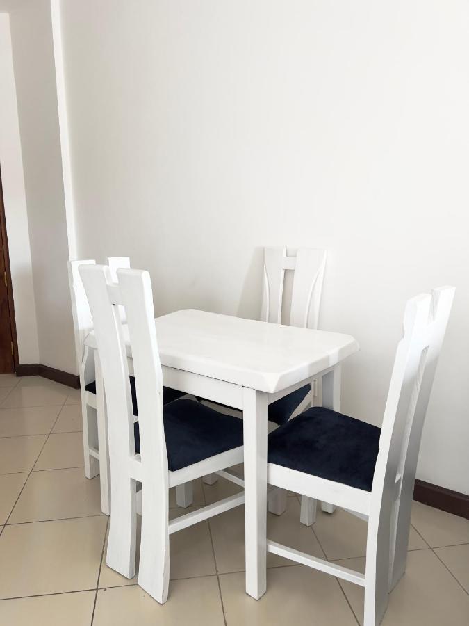 Apartment Cozy Crib Luxury 2 Bdrm *
