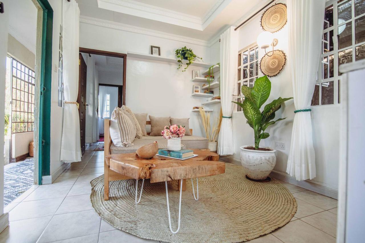 Guest house Lucianna Homes - Charming Garden In Karen Nairobi