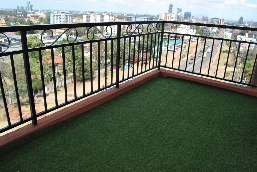 Complete Specious And In - Kilimani Apartment Nairobi