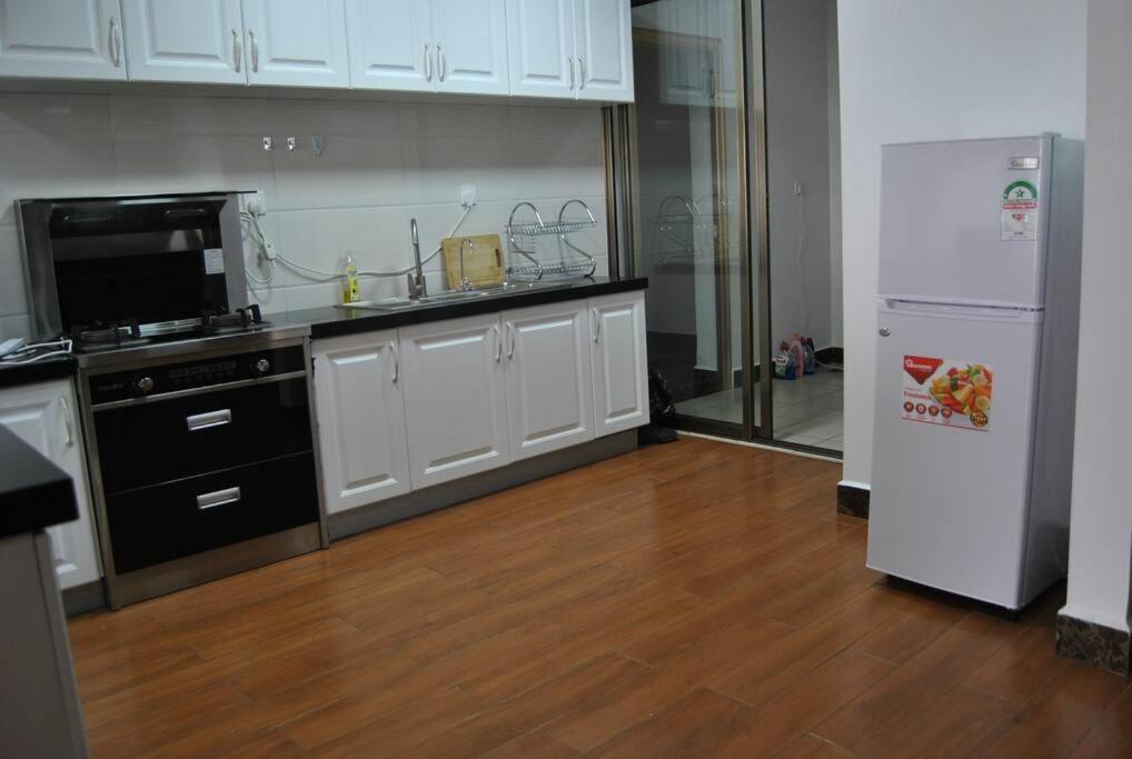 Apartment Complete Specious And In - Kilimani *