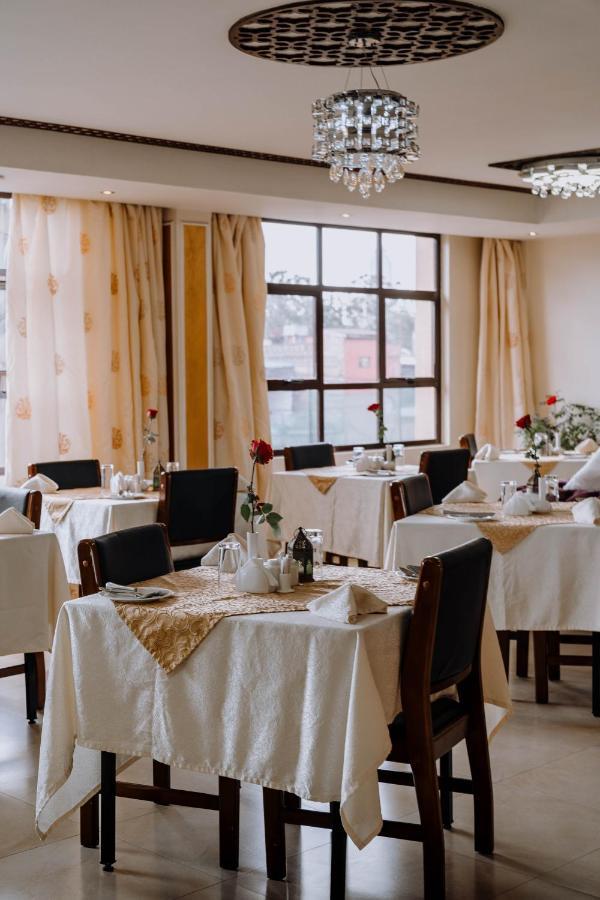 Hotel Saab Royale