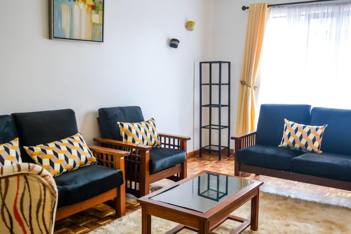 Kiana Homes And Events Apartment *