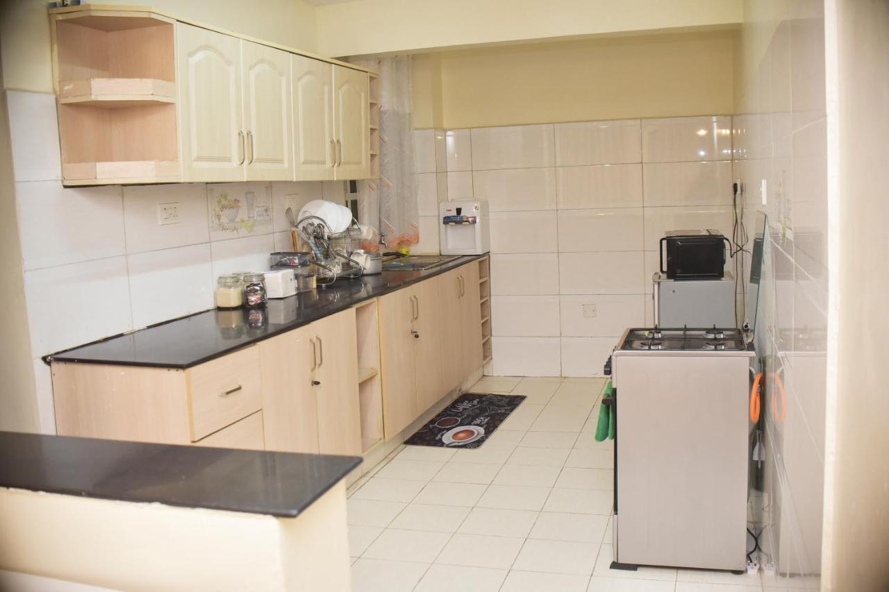 Apartment 2 Bedroom At Astrol Apartments, Opposite Garden Mall *