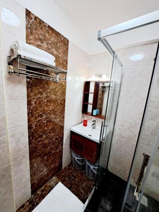 Cozy Living On A One Bedroom Apartment Nairobi