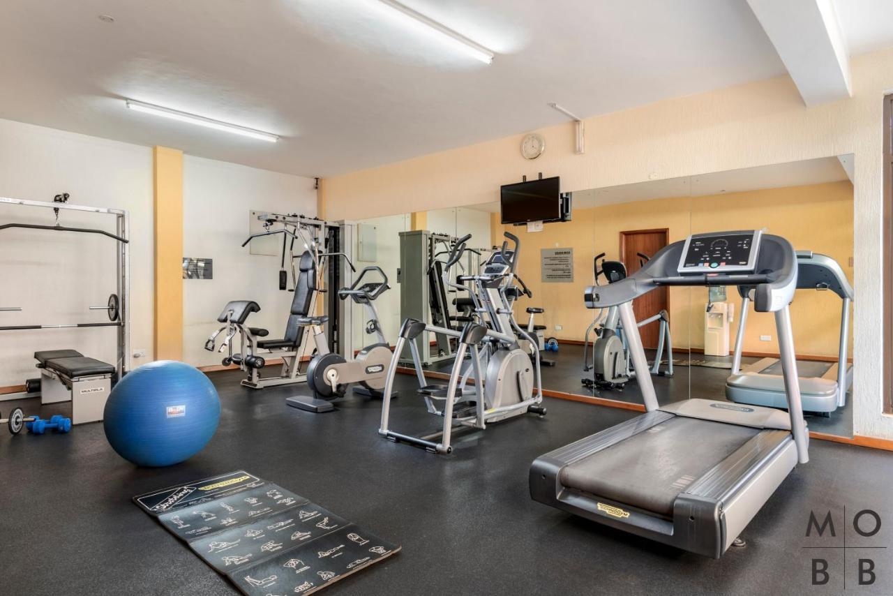 Lenana Aparthotel 3*