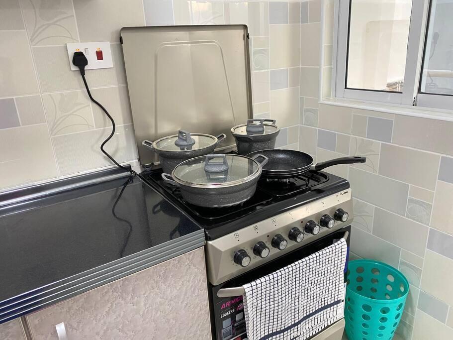 Apartment !!new!! Kilimani Near Yaya Centre, Malls, -gym, Gazebo, Play Ground