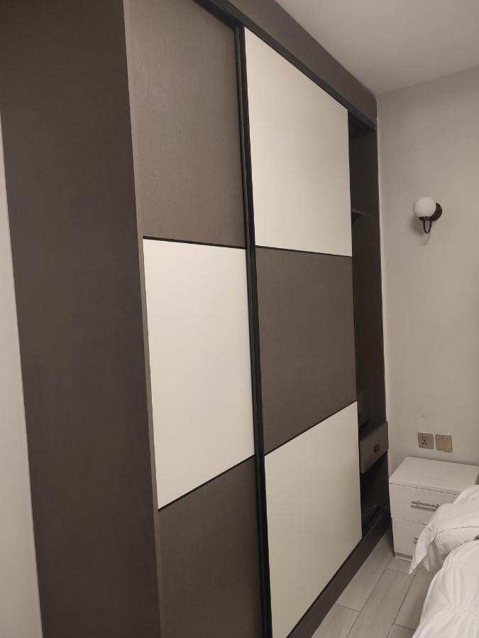 Kileleshwa Superb 2bedroom With Gym Apartment *