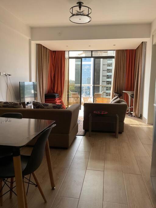 Apartment Westlands 2 Bedroom With Views *