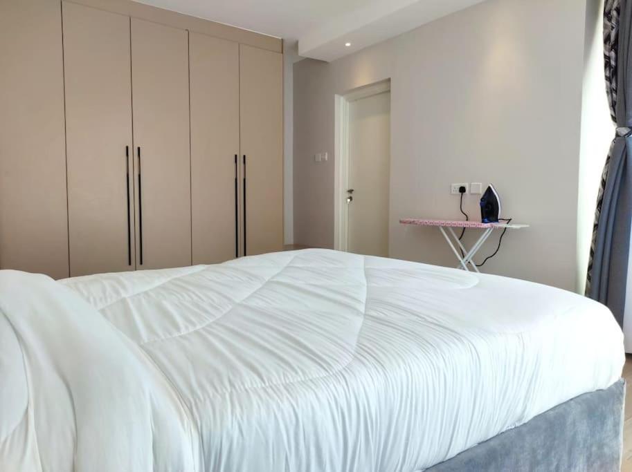 2 Bedroom In Parklands, Apartment *