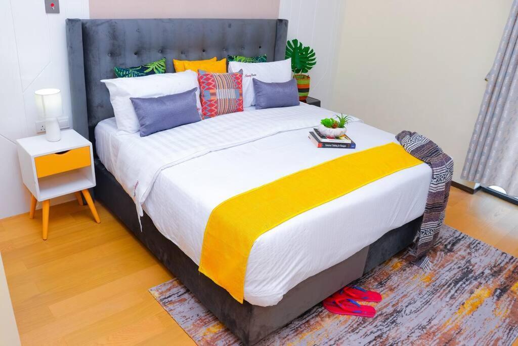 Gtc 1br On Westlands Road -with Gym& Pool Apartment *