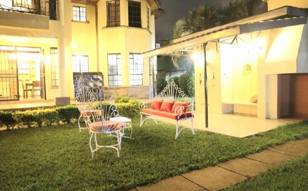 Smothers Suites And Restaurant *
