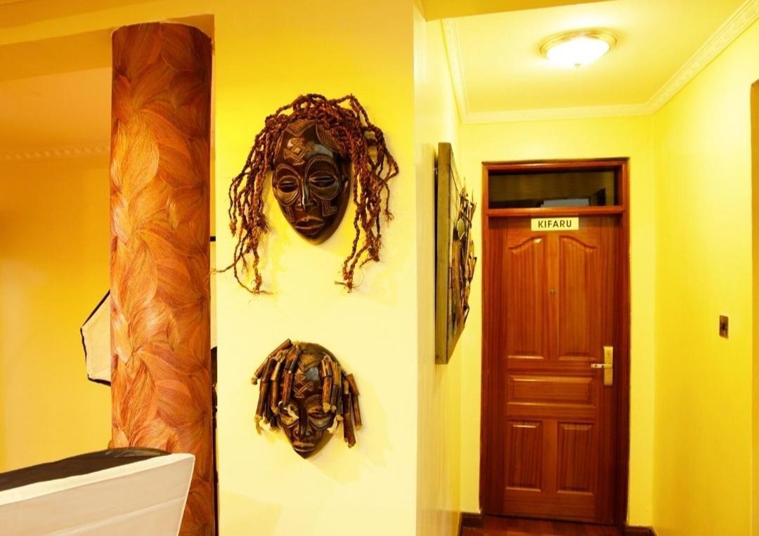 Smothers Suites And Restaurant *