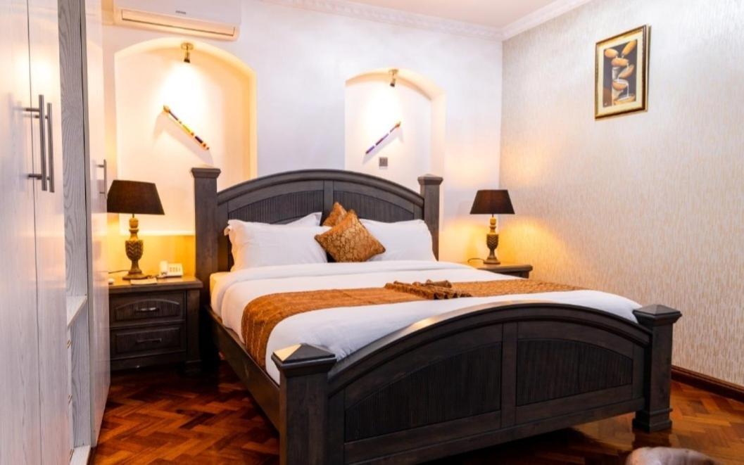 Smothers Suites And Restaurant Nairobi