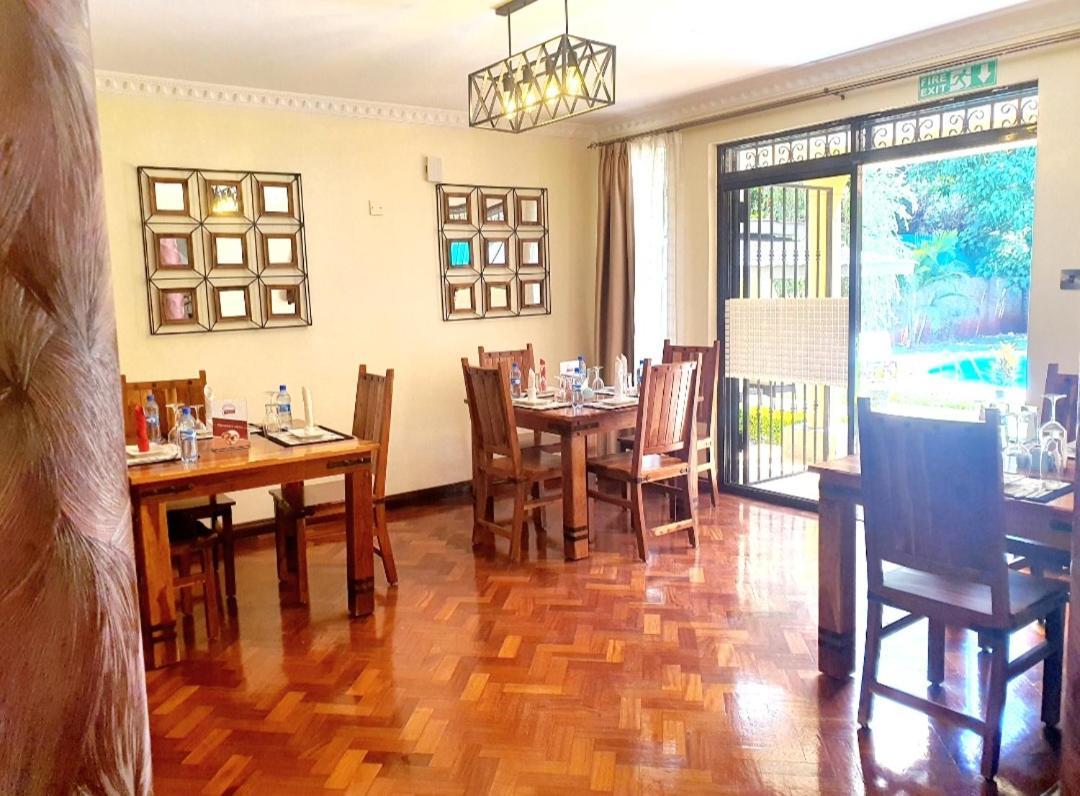 Hotel Smothers Suites And Restaurant