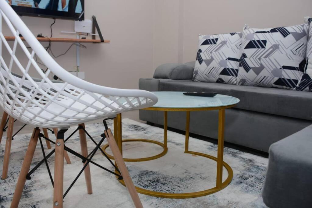 South B,modern Affordable 1 Bedroom With View, And Free Secure Parking *