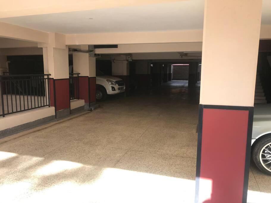 Apartment South B,modern Affordable 1 Bedroom With View, And Free Secure Parking *