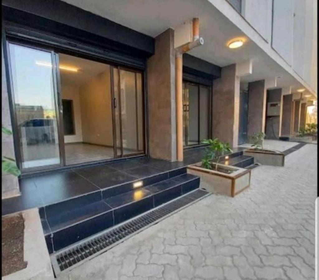 Convertible 1 Bedroom By Dg's Apartment