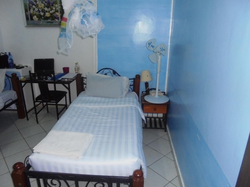Angaza Guest house 3*