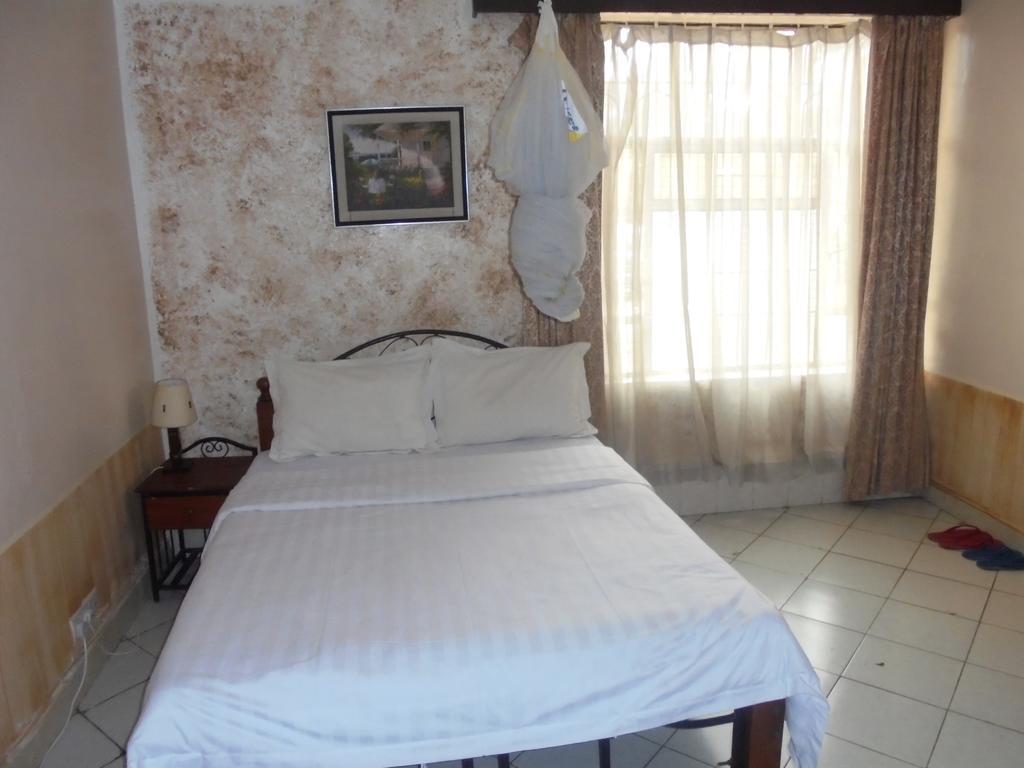 Angaza Guest house 3*