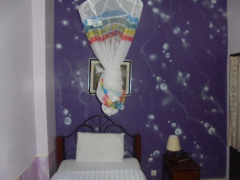 Guest house Angaza