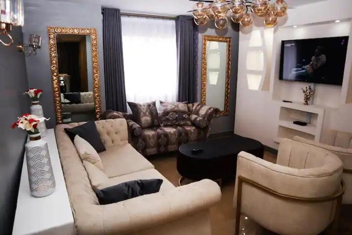 Airport Homes Homestay