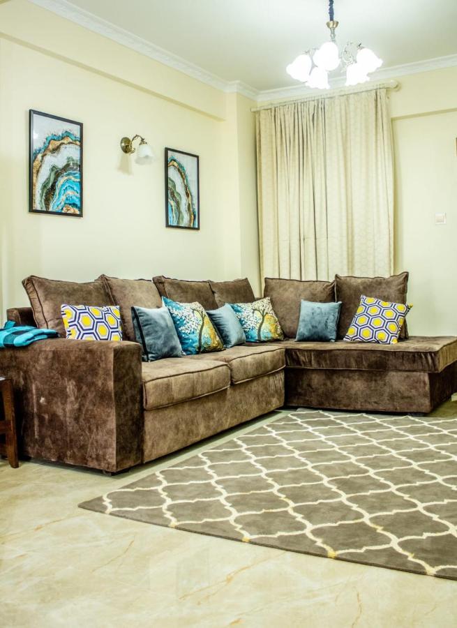 Lux Dennis Pritt Business Kilimani * Nairobi