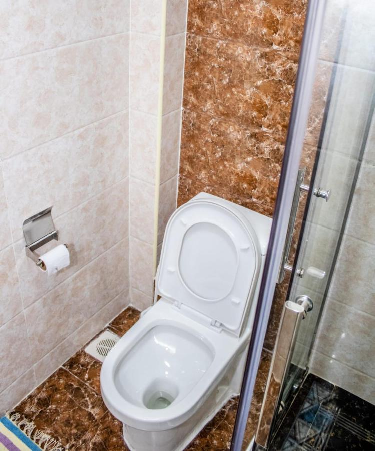 Lux Dennis Pritt Business Kilimani *