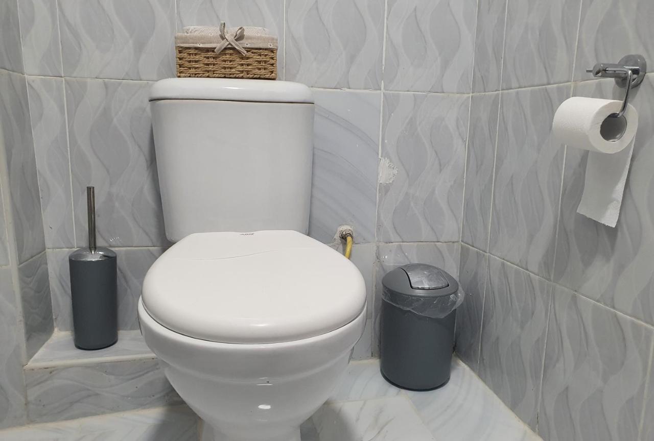 Stellar 1-bedroom In Madaraka Estate, *
