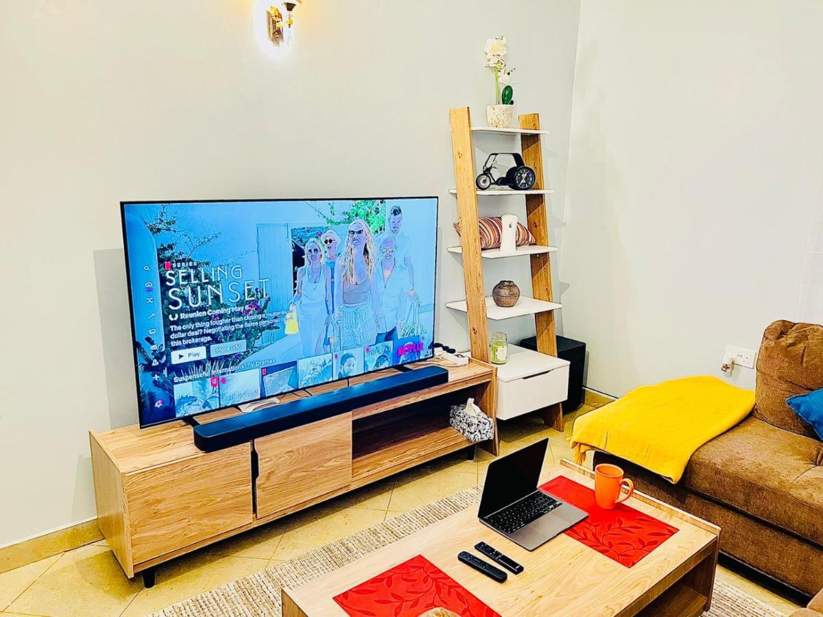 802 Deluxe , King-bed Luxury Ruiru , Eastern By Pass Apartment