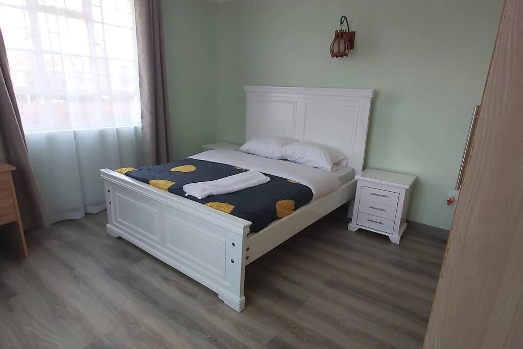 Modern &homely Guest W/free Parking In Karen Apartment *