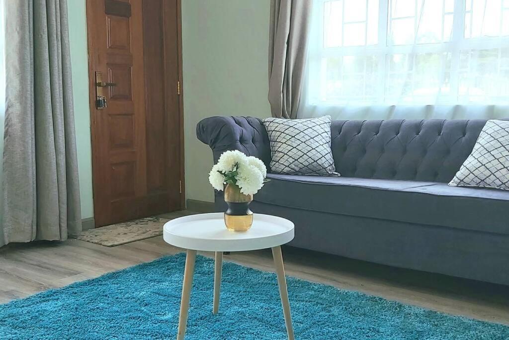 Modern &homely Guest W/free Parking In Karen *