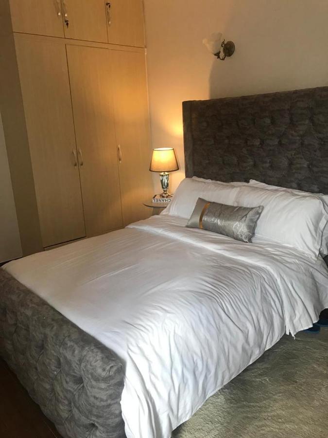 Lux Dennis Pritt Business Kilimani *
